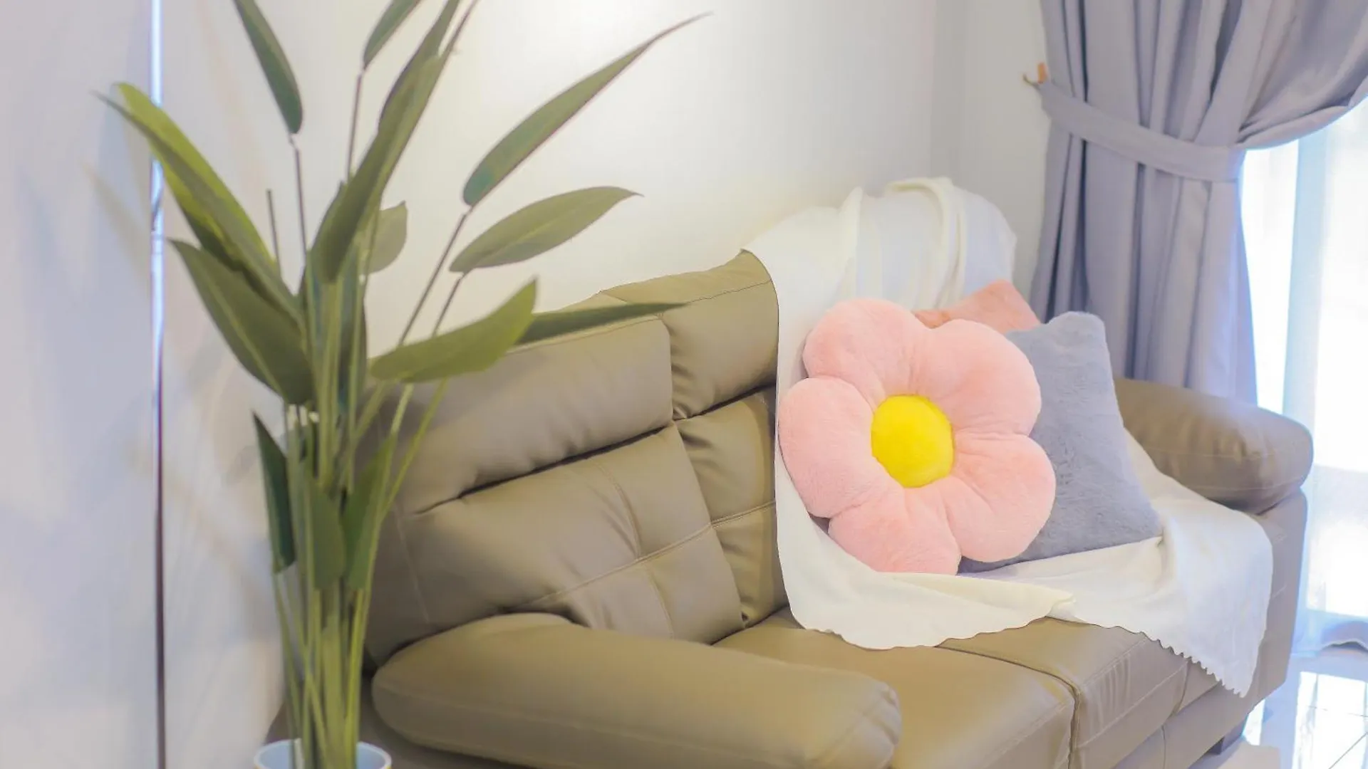 아파트 Danga Bay Cozy Home Away Centre Of Jb - By The One 조호르 바루